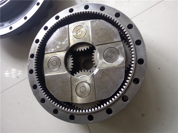 如何解決小松挖掘機配件的磨損問題？