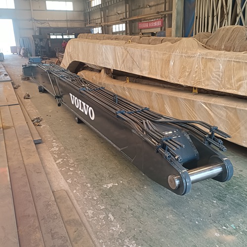 挖掘機(jī)加長(zhǎng)臂改裝